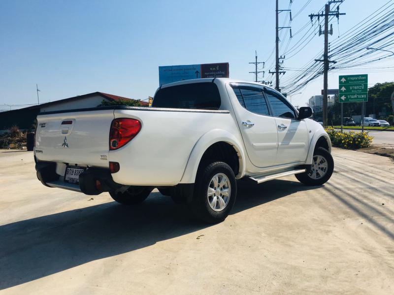 MITSUBISHI TRITON 2014