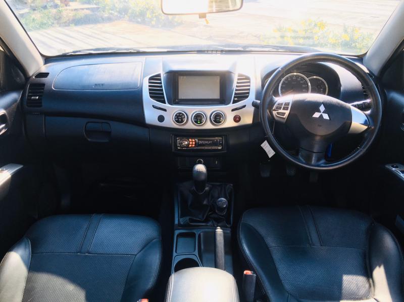 MITSUBISHI TRITON 2014