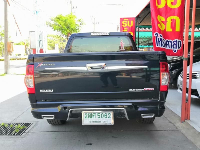 ISUZU DMAX 2011