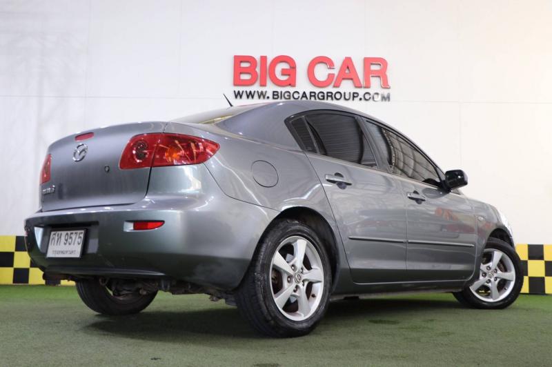 MAZDA 3 2005