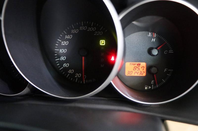 MAZDA 3 2005