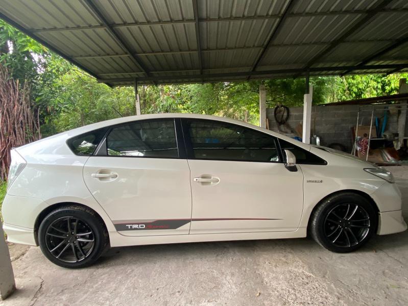 TOYOTA PRIUS 1.8 HYBRID 2013