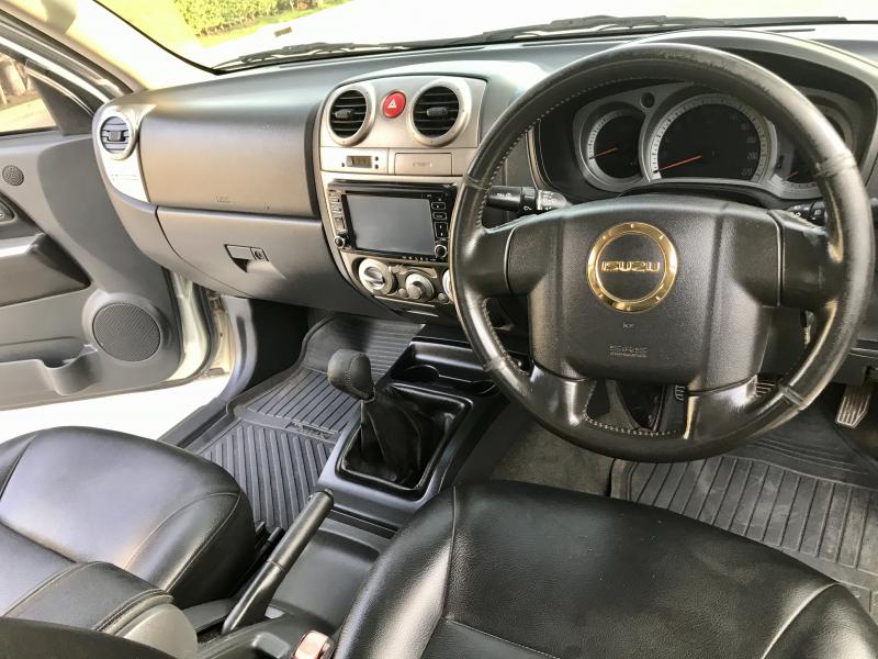 ISUZU 3.0 hilender 2007