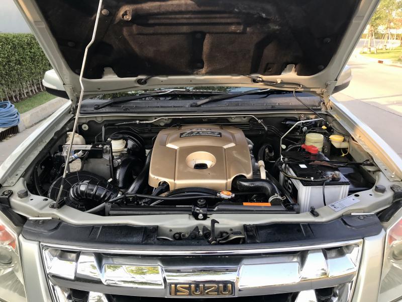 ISUZU 3.0 hilender 2007
