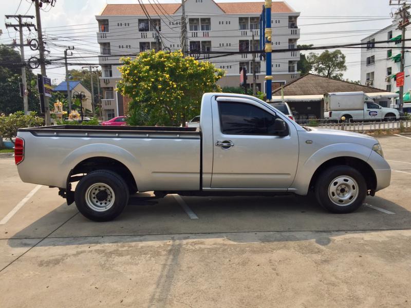 NISSAN Navara  2009