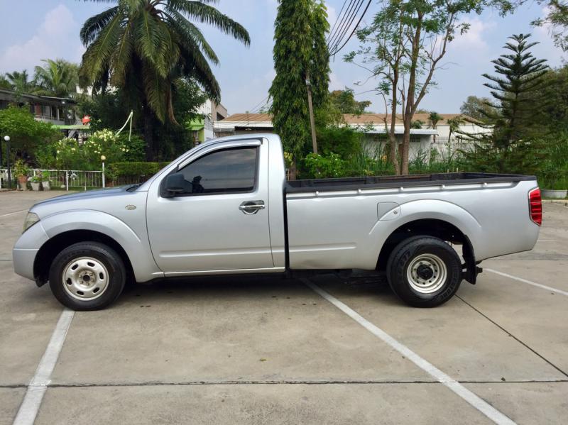 NISSAN Navara  2009