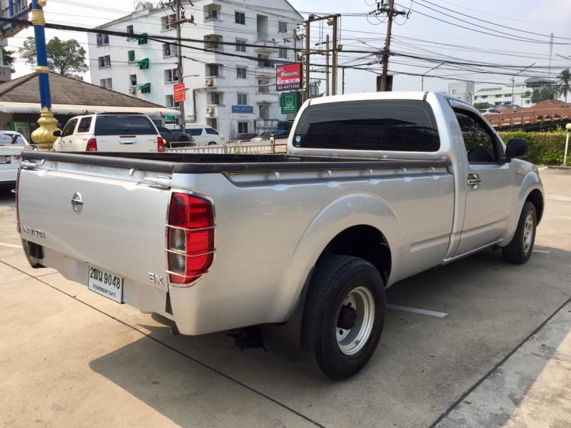 NISSAN Navara  2009