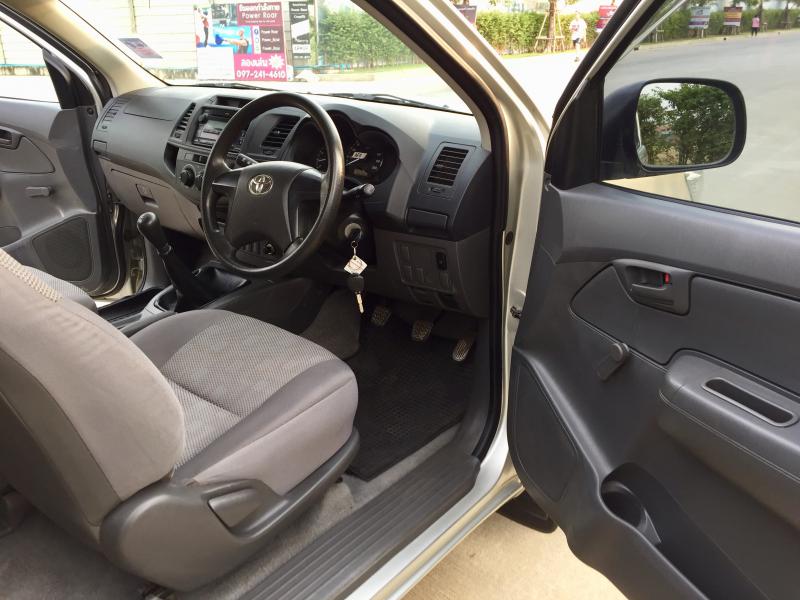 TOYOTA 2.5 smart cab 2012
