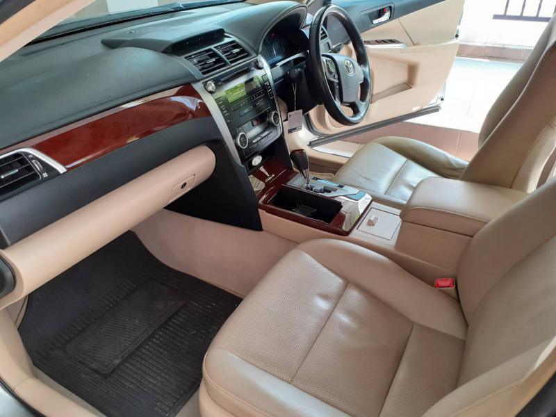 TOYOTA CAMRY 2.0 G 2012