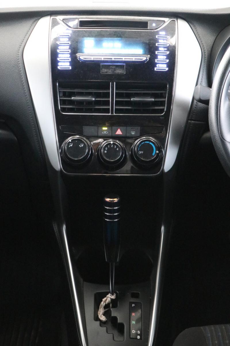 TOYOTA TOYOTA YARIS ATIV 1.2 J 2019