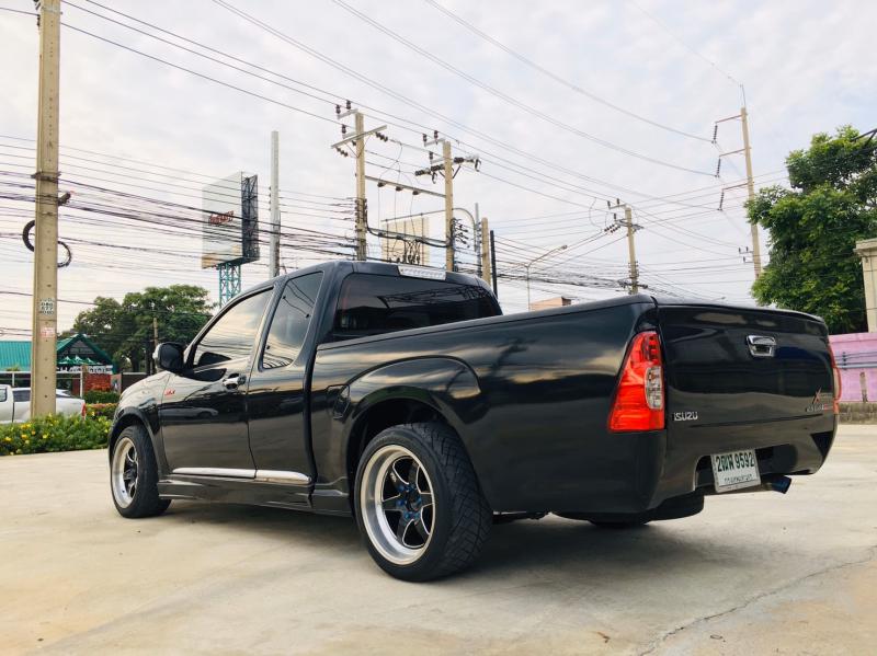 ISUZU DMAX 2011