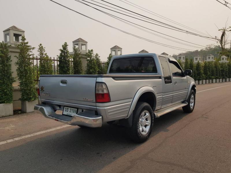 ISUZU Dragon Eye Cap 4x4  2000