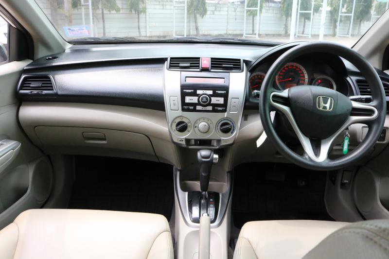 HONDA city V 2010