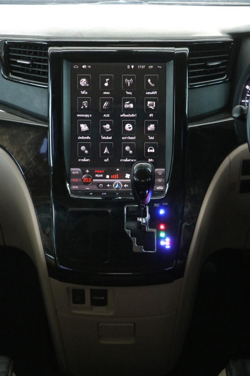 TOYOTA ALPHARD 2.4 V  2012