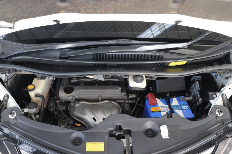 TOYOTA ALPHARD 2.4 V 2012