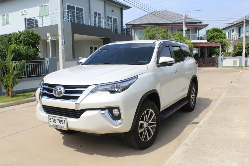 TOYOTA Toyota fortuner เครื่อง 2.8 ปี 17 2017