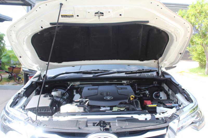 TOYOTA Toyota fortuner เครื่อง 2.8 ปี 17 2017