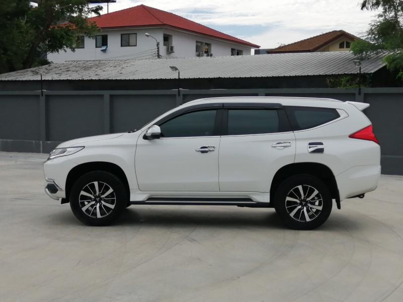 MITSUBISHI 2.5GLS 2017