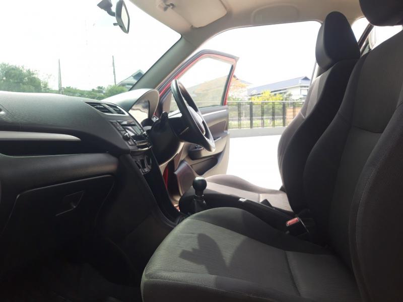 SUZUKI 1.25GL 2012