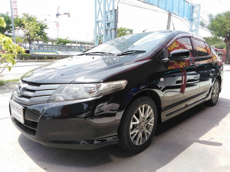 HONDA city 2010