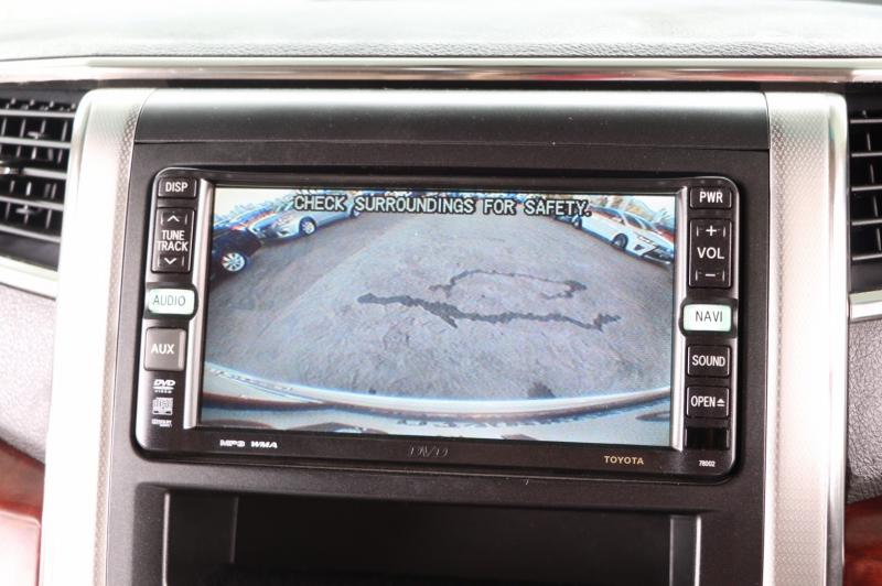 TOYOTA alphand 2.4 v 2010