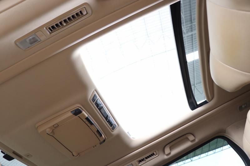TOYOTA alphand 2.4 v 2010