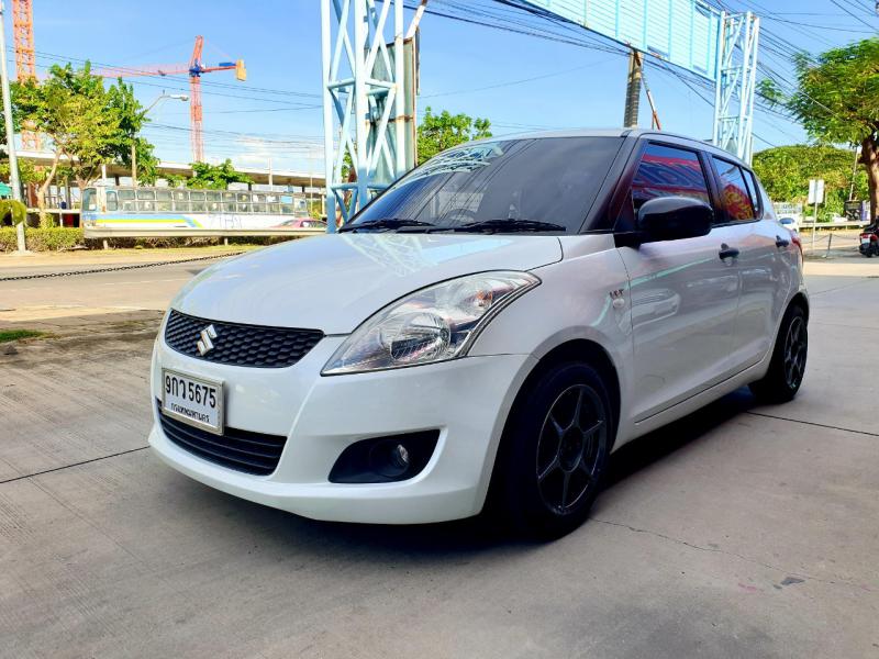 SUZUKI swift 2015