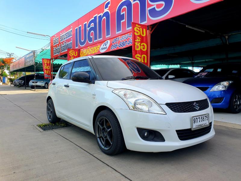 SUZUKI swift 2015