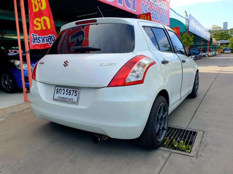 SUZUKI swift 2015