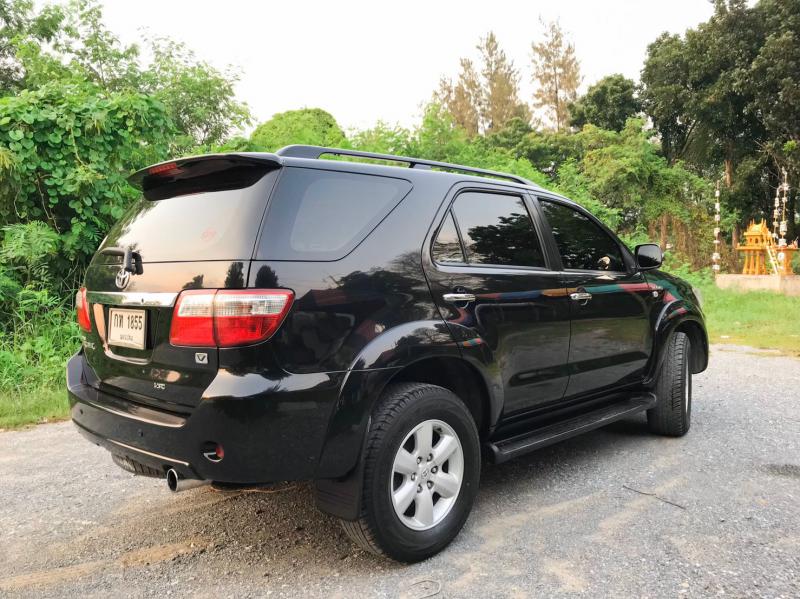 TOYOTA Fortuner 3.0 V 2010