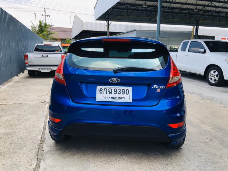 FORD fiesta 2011