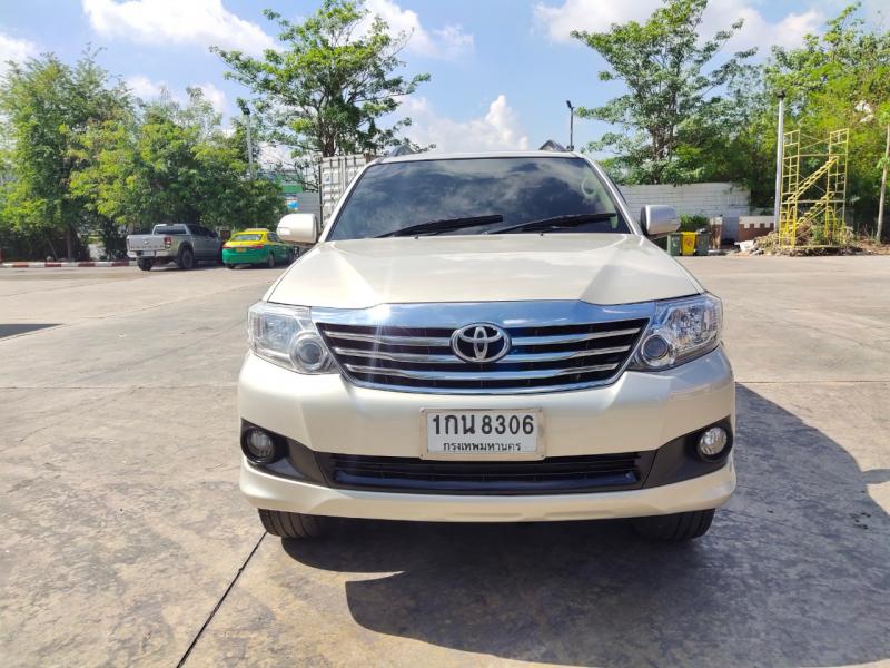 TOYOTA FORTUNER 2013