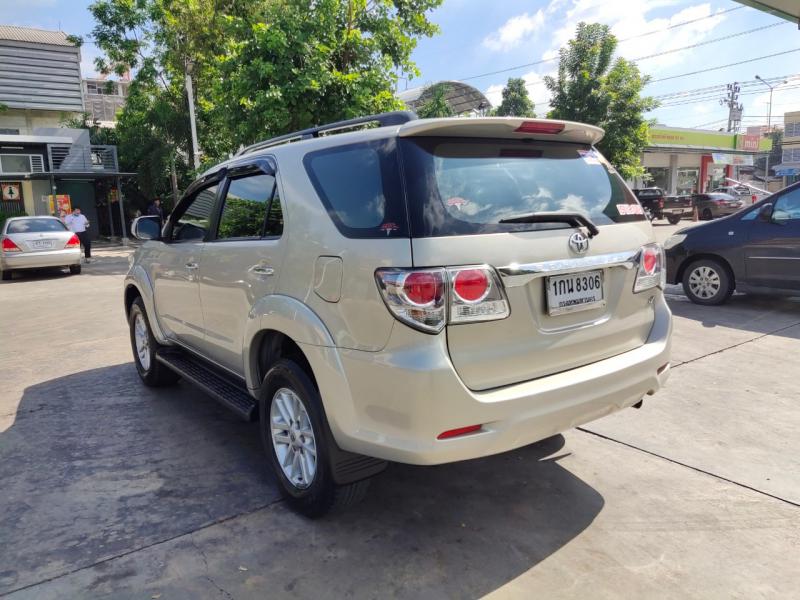 TOYOTA FORTUNER 2013