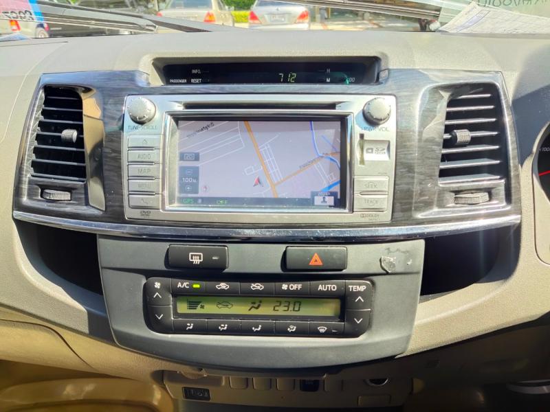 TOYOTA FORTUNER 2013