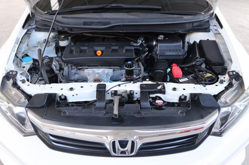 HONDA civic 1.8 e 2013