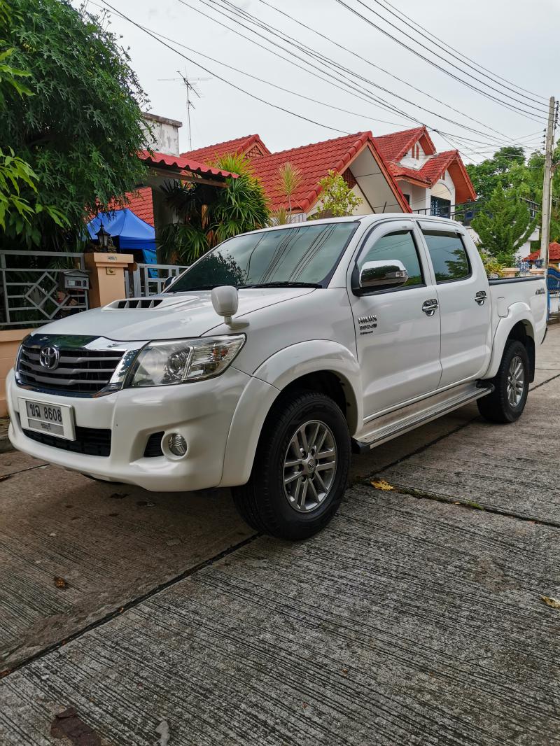 TOYOTA Hilux Vigo 2012