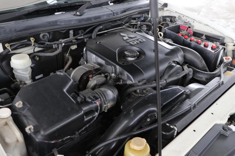 MITSUBISHI PAJARO SPORT 2.5 GT 2012