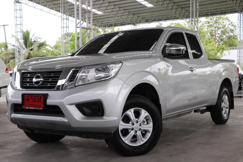 NISSAN navara 2.5e kingcab 2019