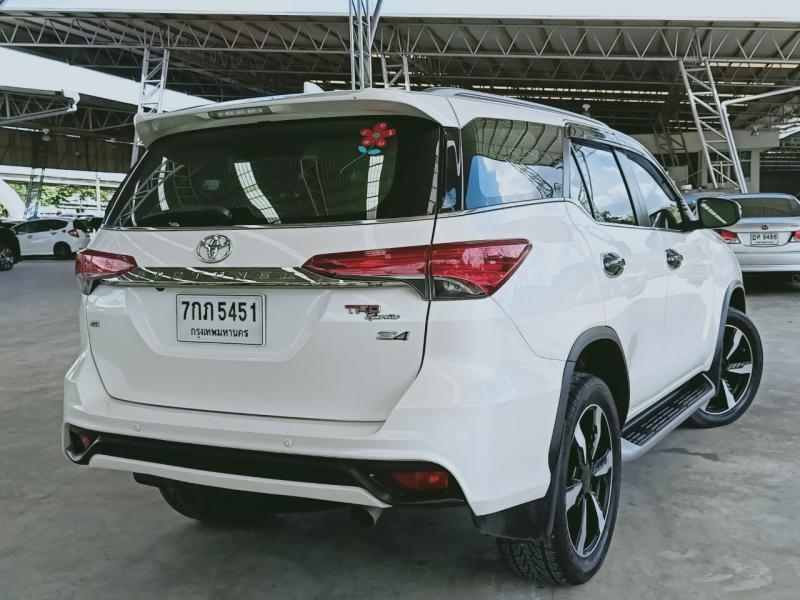 TOYOTA fortuner 2.8 trd 4wd 2018