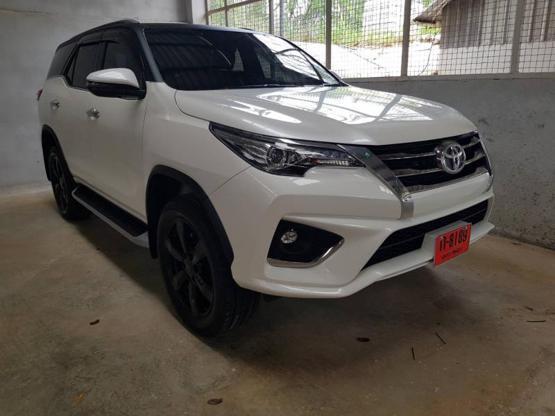 TOYOTA Fortuner 2018