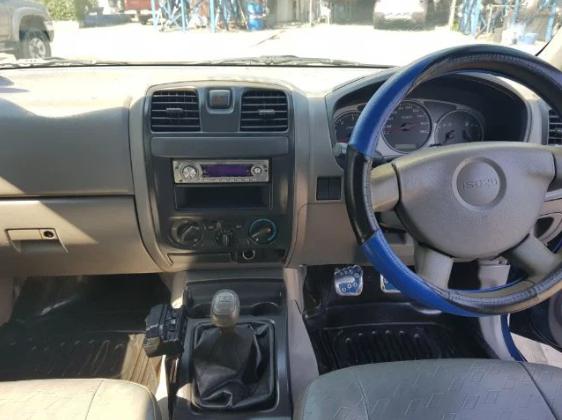 ISUZU D-MAX 4 ประตู 2500 d 2003