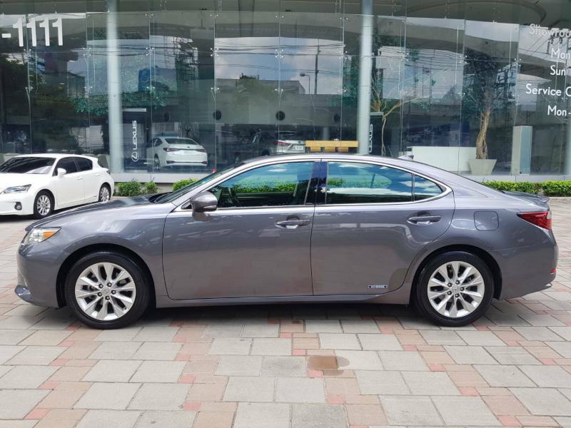 LEXUS ES300h 2015