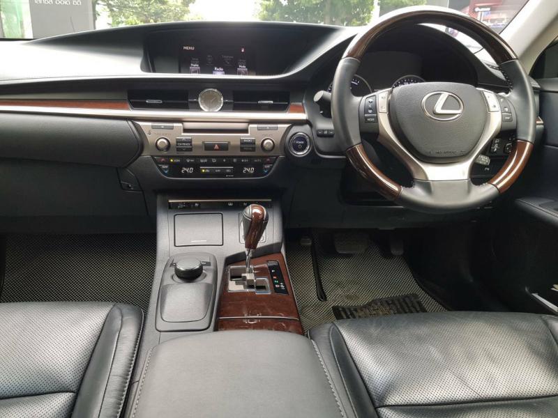 LEXUS ES300h 2015