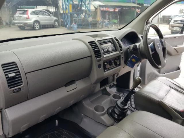 NISSAN NAVARA 2.5 XE 2010