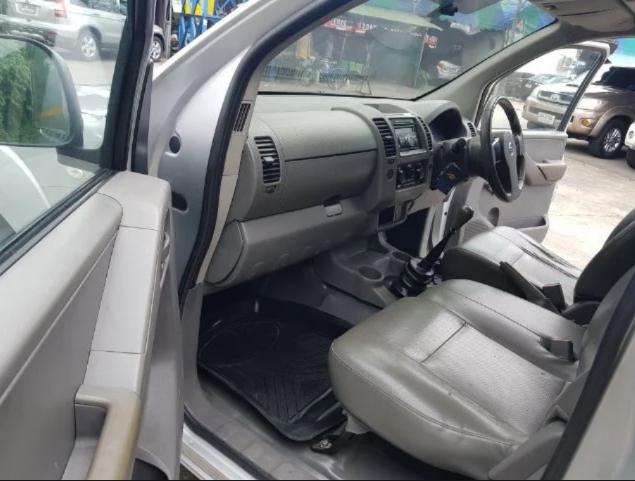 NISSAN NAVARA 2.5 XE 2010
