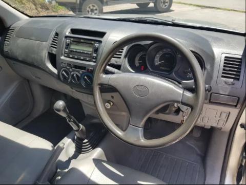 TOYOTA Hilux Vigo 2.7 J ตอน 2010