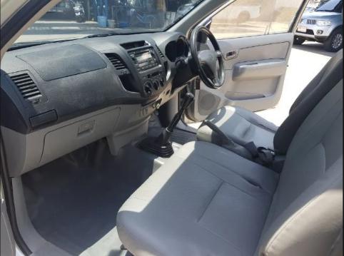 TOYOTA Hilux Vigo 2.7 J ตอน 2010