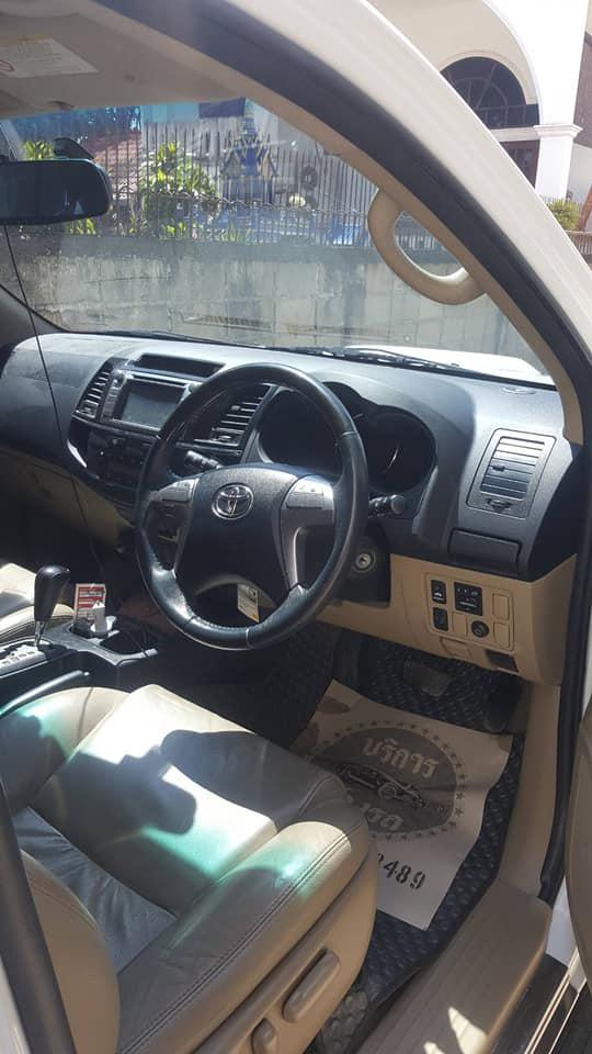 TOYOTA FORTUNER 2014