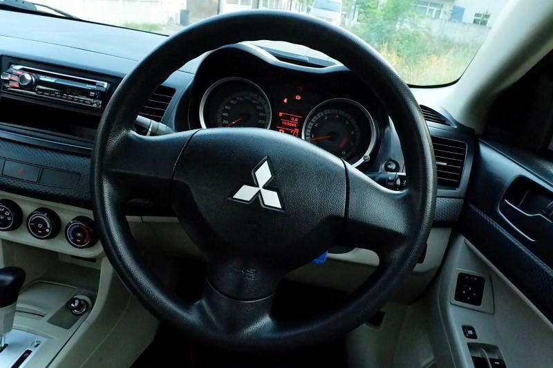 MITSUBISHI Lancer EX 1.8 2011