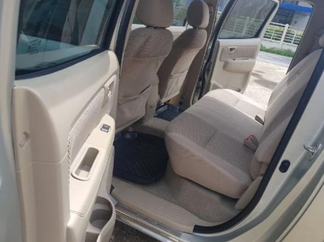 TOYOTA Vigo 4 ประตู 2.5E 2008